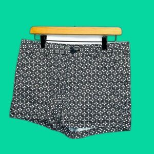 BCG Women’s Dressy Shorts Size 8 Black White Geometric Print Casual Thigh Length